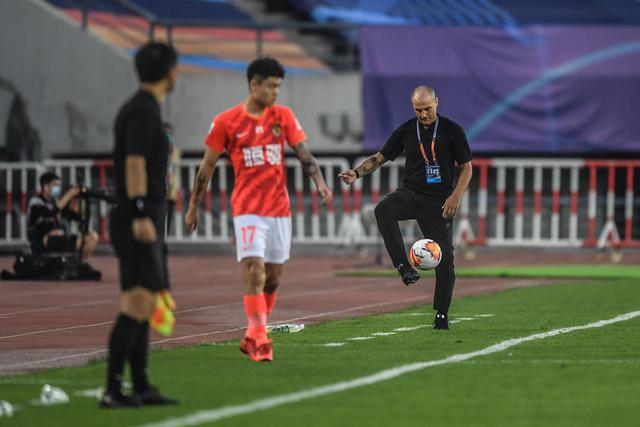 杜兰特：16岁在AAU赛场发现自己与众不同